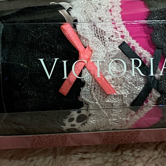 Brand New Victoria Secret Cheekini panties S/P - Picture 7 of 7